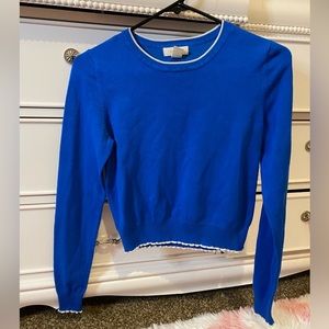 Blue long sleeve crop top ! :3